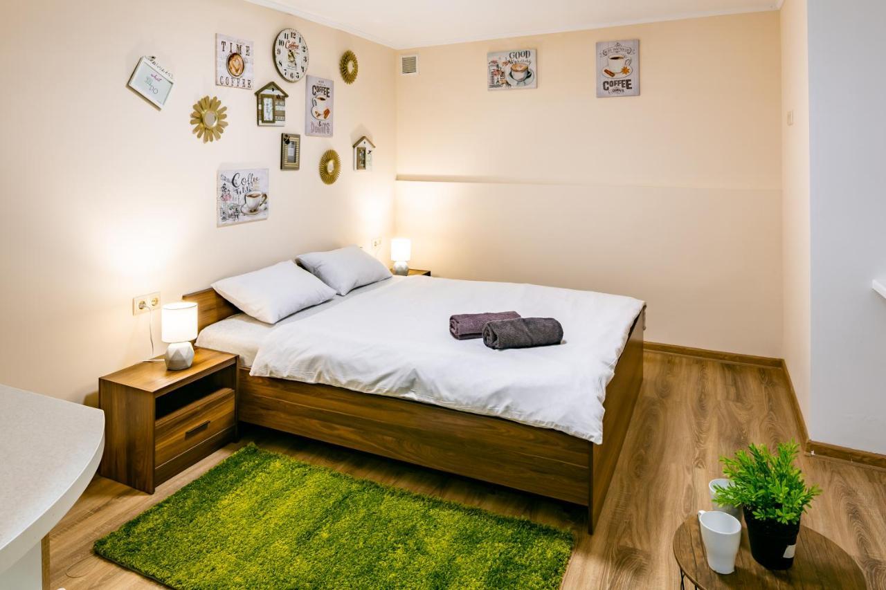 Romari Rynok Square 3 Apartamento Lviv Exterior foto